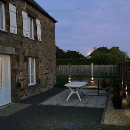 Dom wakacyjny En Baie Du Mont Saint Michel Pontaubault