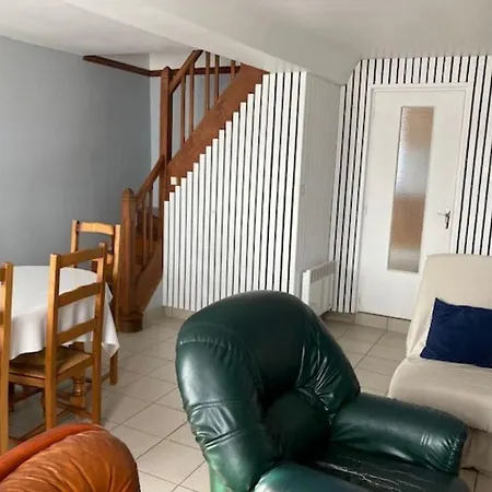 En Baie Du Mont Saint Michel Dom wakacyjny Pontaubault