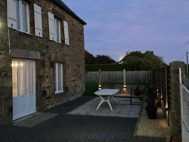 Dom wakacyjny En Baie Du Mont Saint Michel Pontaubault