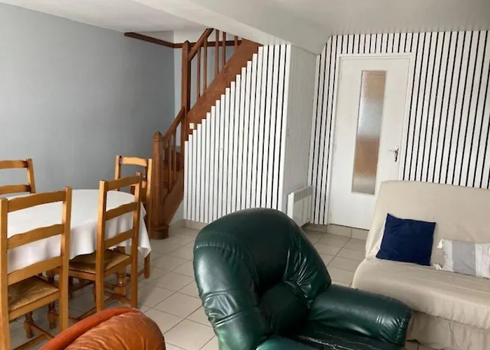 En Baie Du Mont Saint Michel Dom wakacyjny Pontaubault